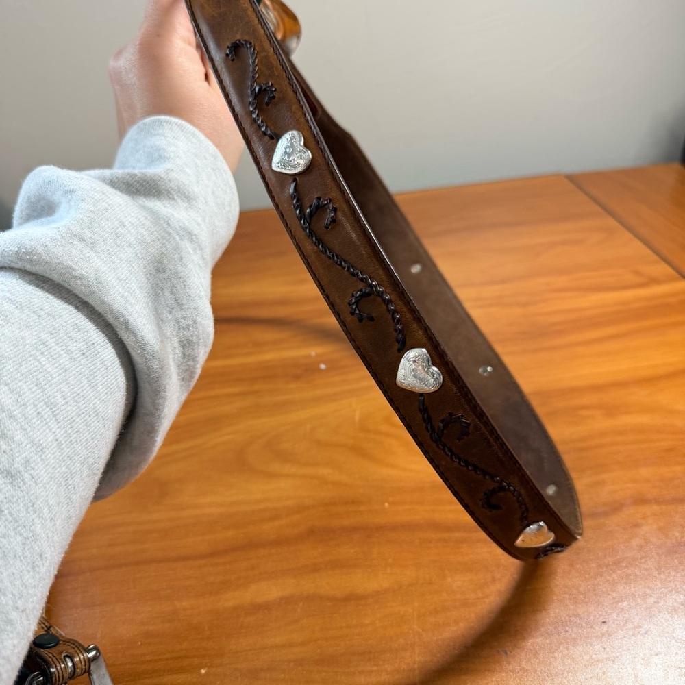 Tony Lama Women Brown Leather Silver Heart Engraved Western Belt Concho Taper 34 - Picture 7 of 7